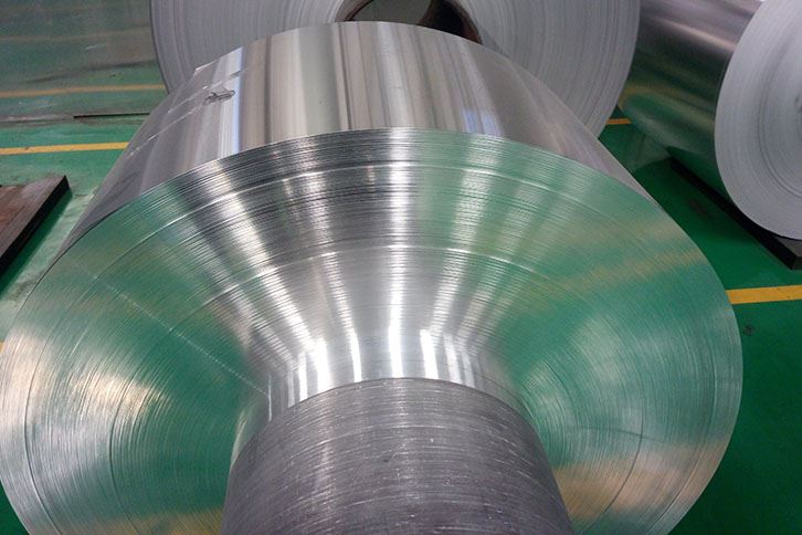 ¿Por qué los transformadores usan tiras de aluminio?